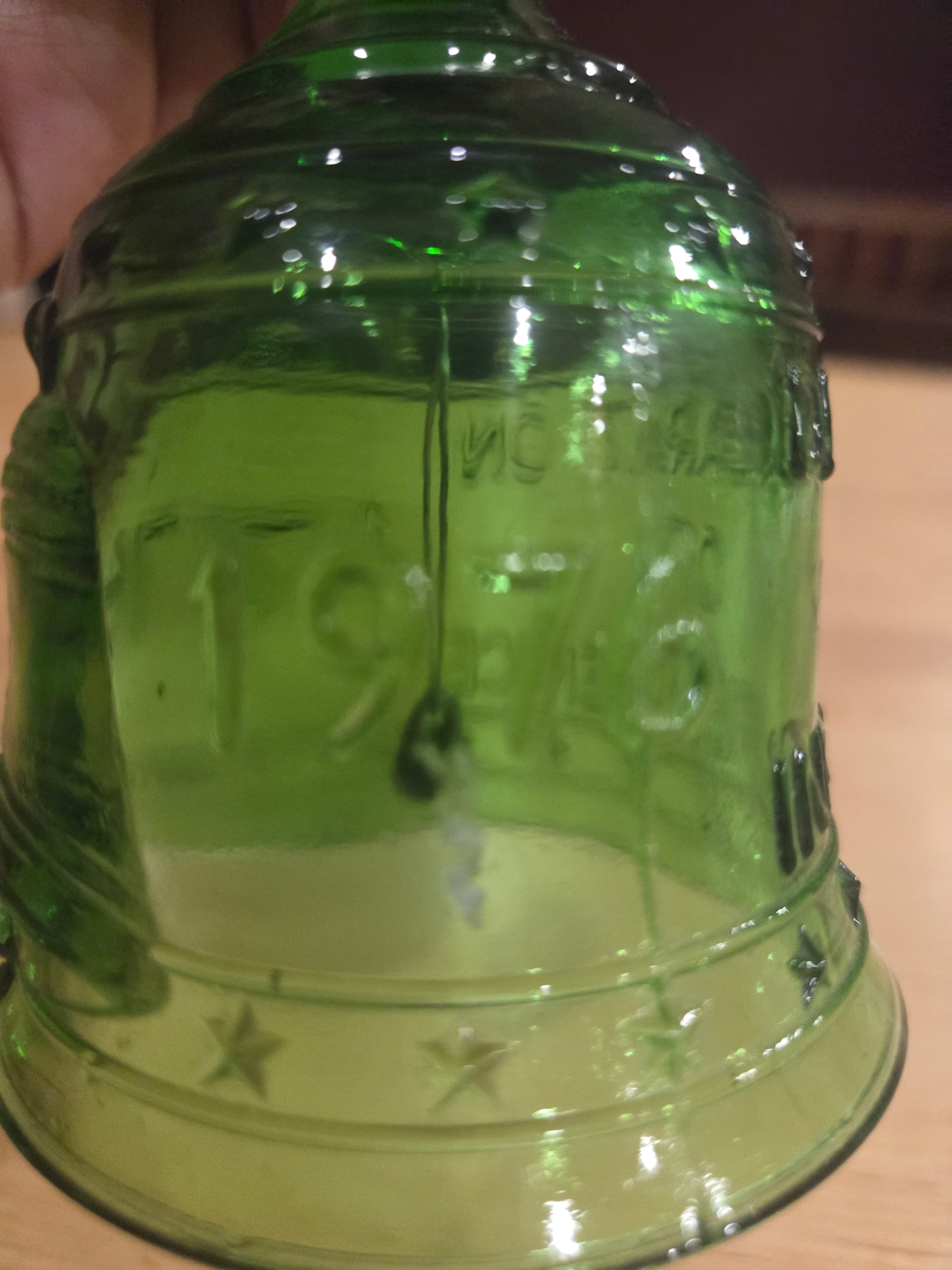 Vintage 1976 Bicentennial Green Glass Liberty Bell Commemorative Hand Bell - Thumbnail 3