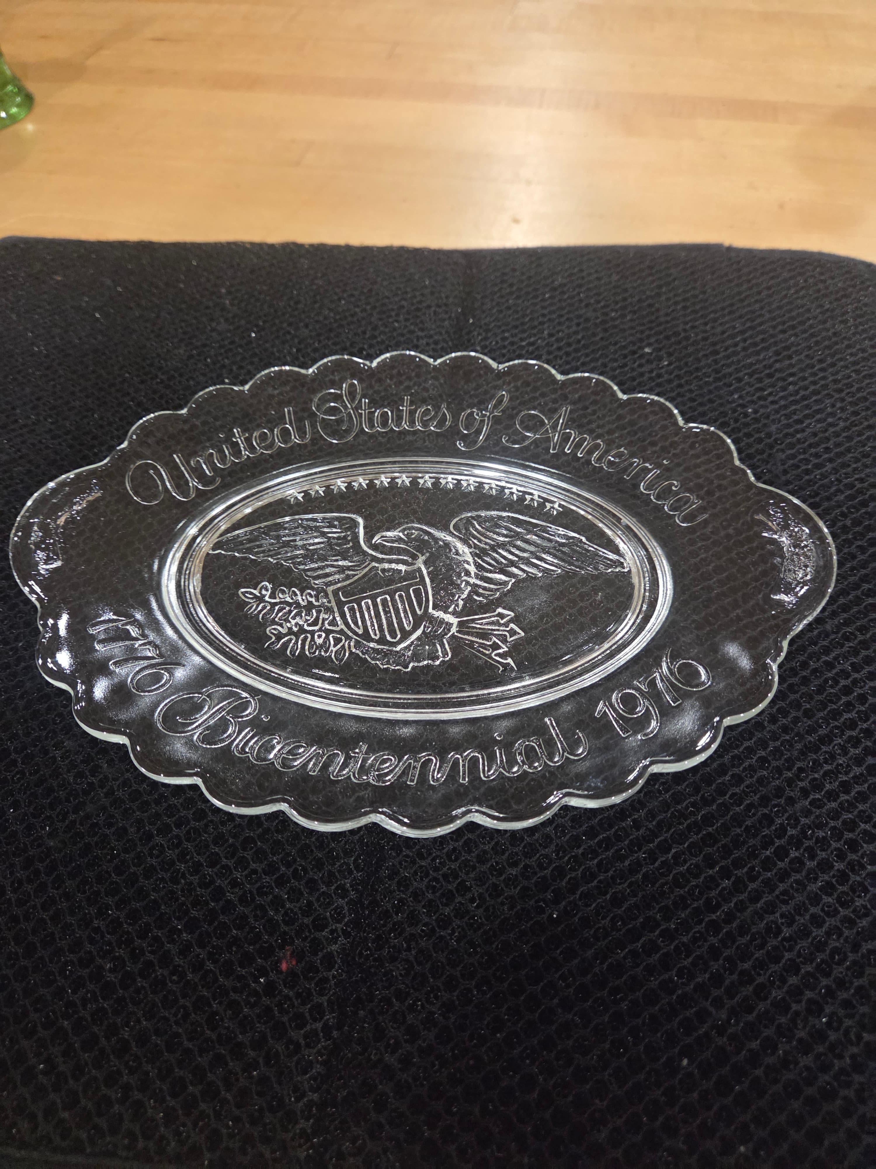 Vintage 1976 Avon Bicentennial Clear Glass Eagle Oval Commemorative Plate