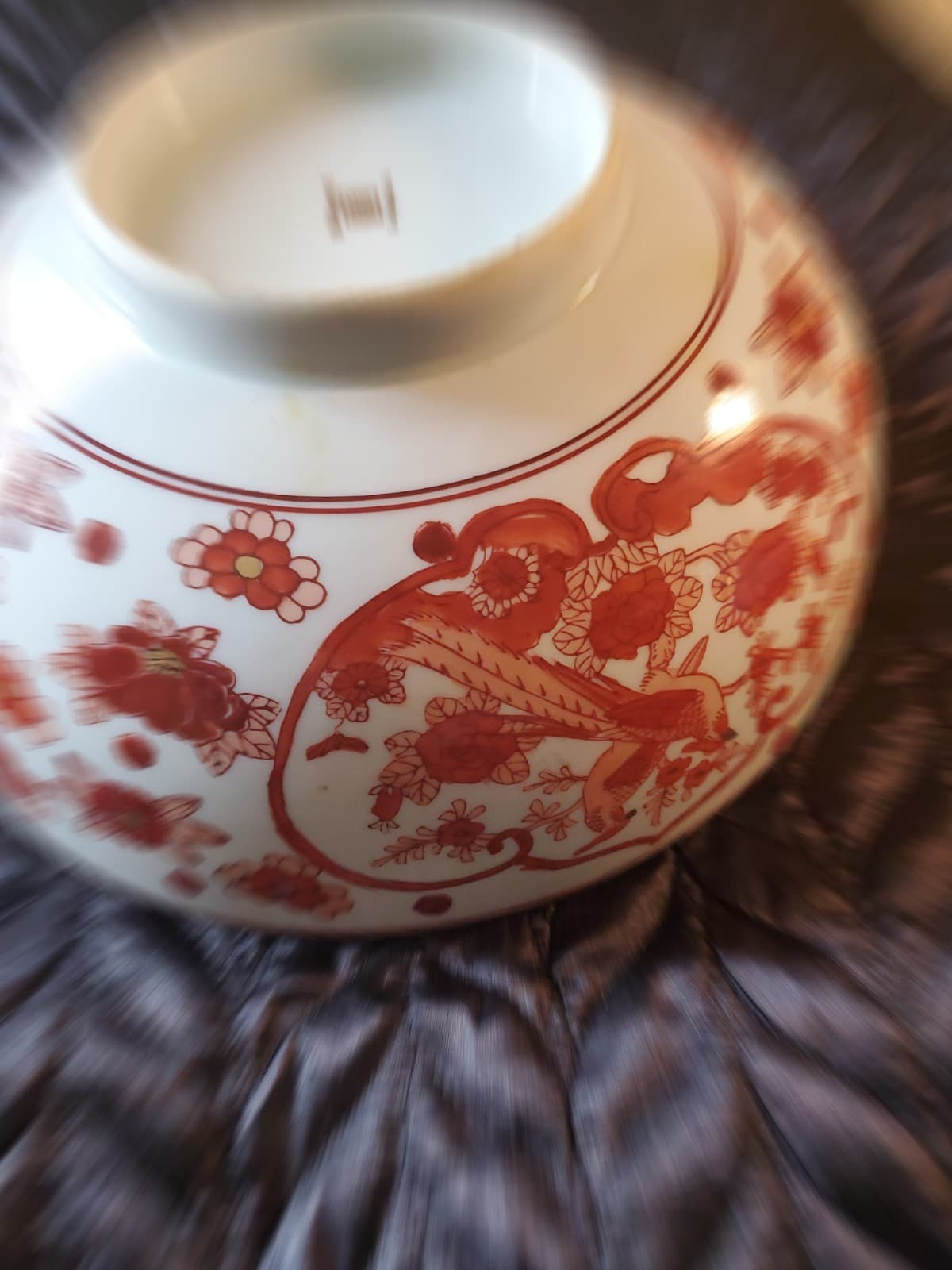 Vintage Gold Imari Hand Painted Porcelain Bowl 9.5” x 3.5” – Excellent Condition - Thumbnail 4