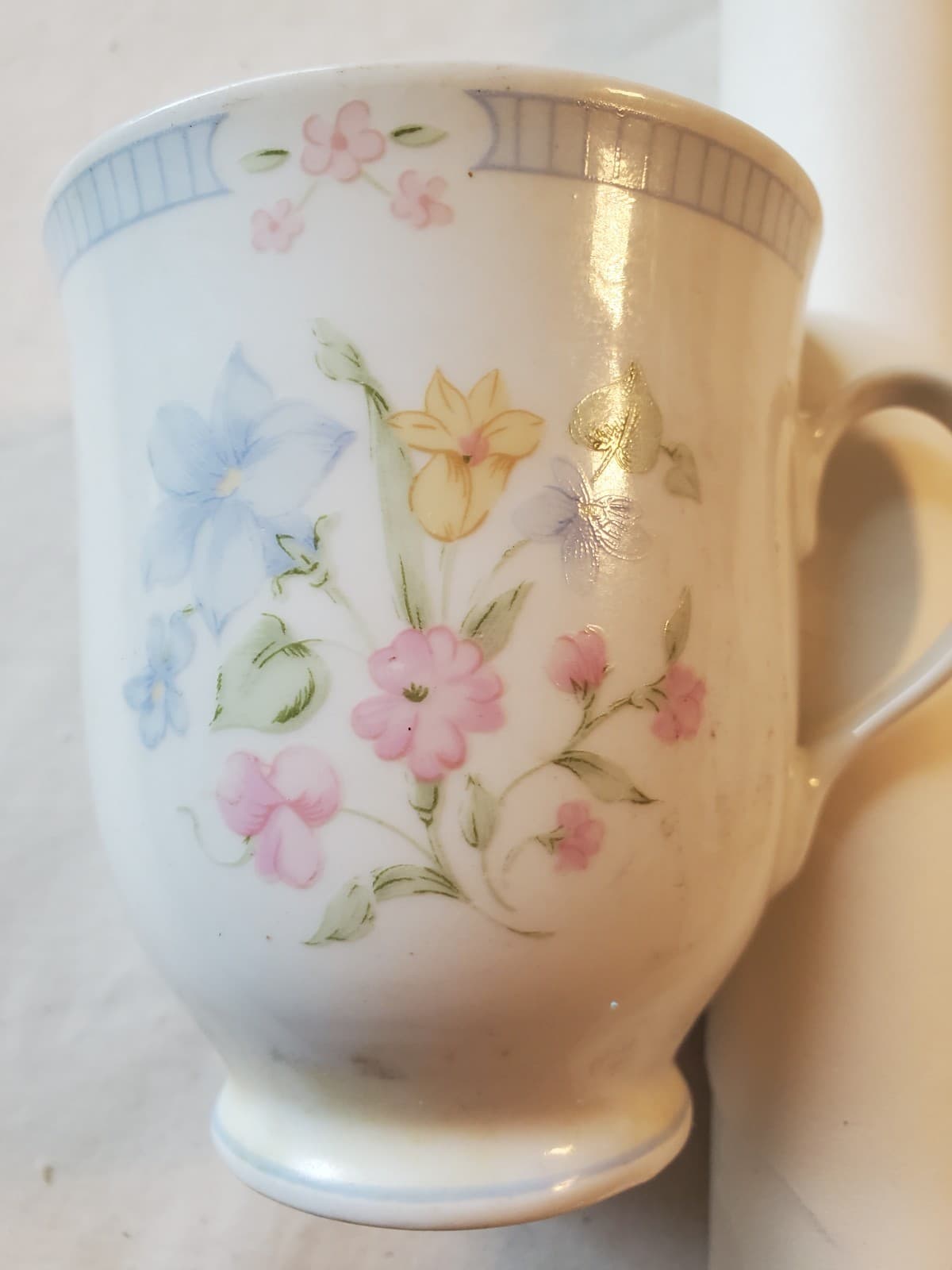 Vintage Set of 2 Garden Bouquet By Excel Porcelain China Tea Cup Floral Pattern - Thumbnail 7