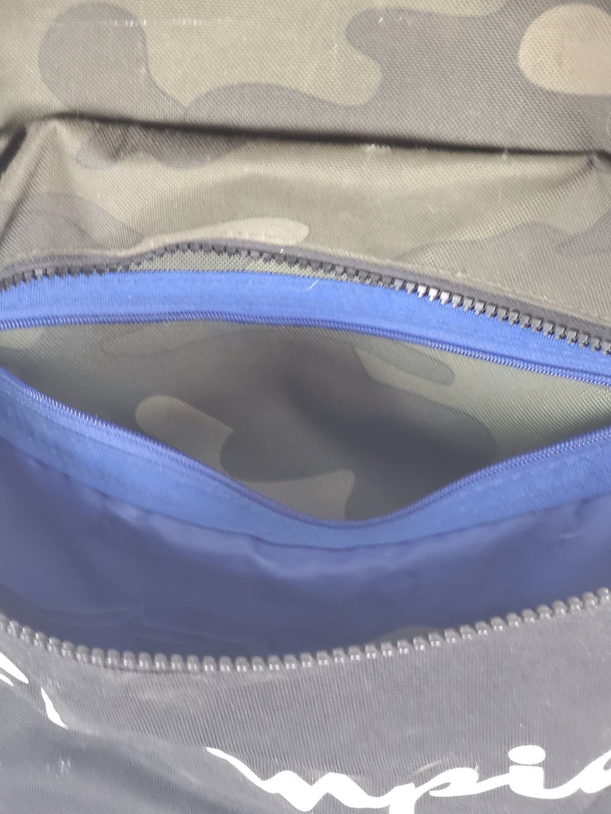 Champion Estate Backpack - Black and Camo with Blue Interior - Thumbnail 3