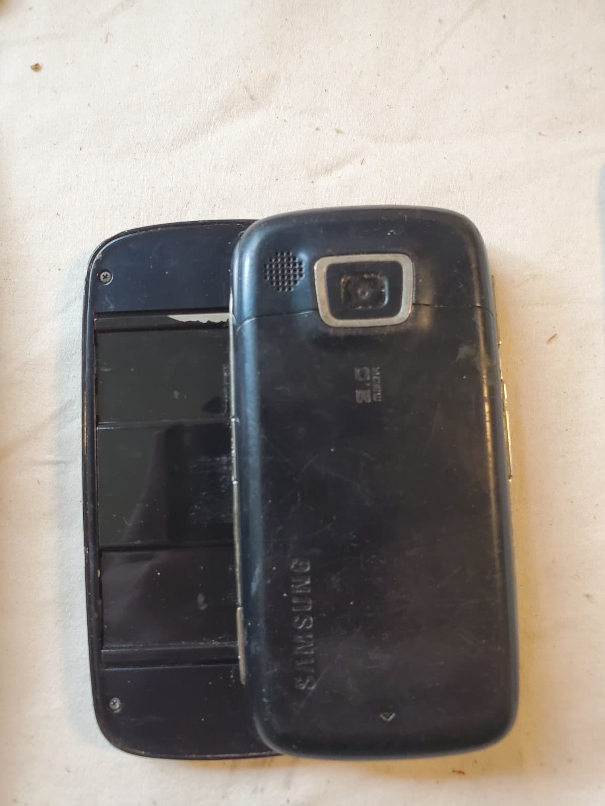 9 Cell Phone Lot iPhone Samsung Motorola & More Untested Parts Repair Only - Thumbnail 5