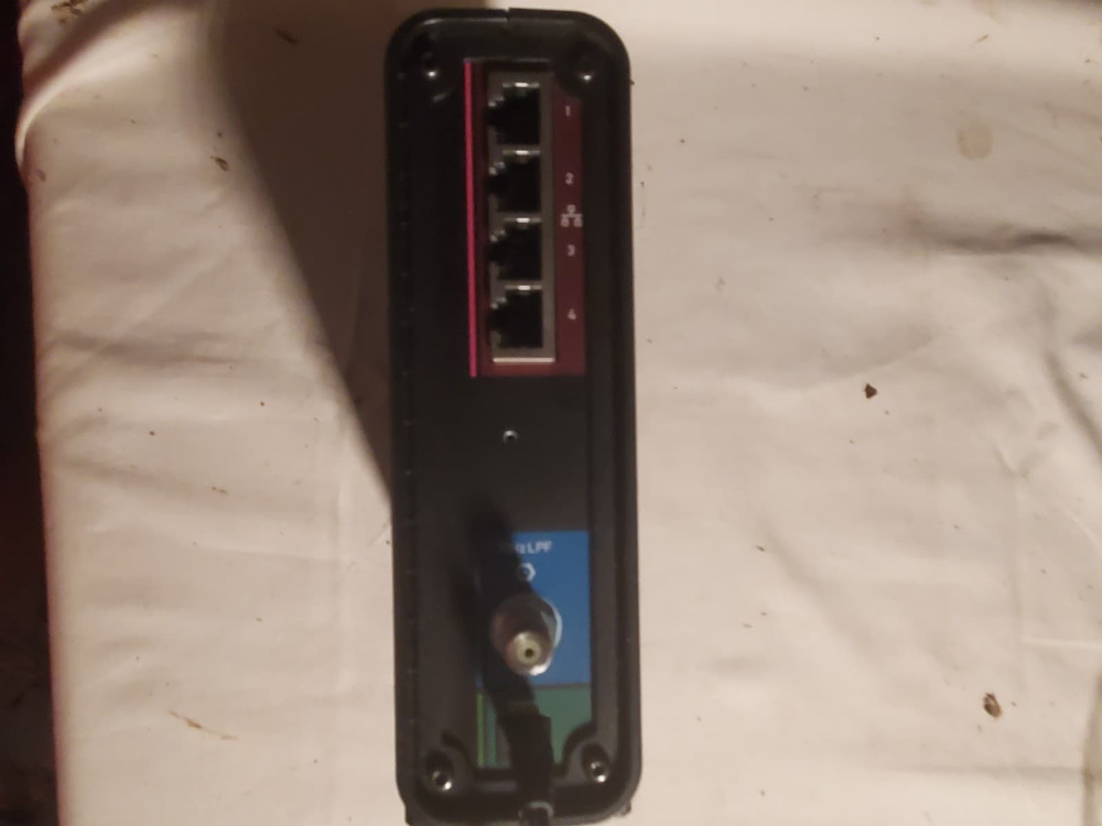 ARRIS SURFboard SBG 6580-G228 Cable Modem, Wi-Fi Router w/Charger an Coax cable - Thumbnail 5