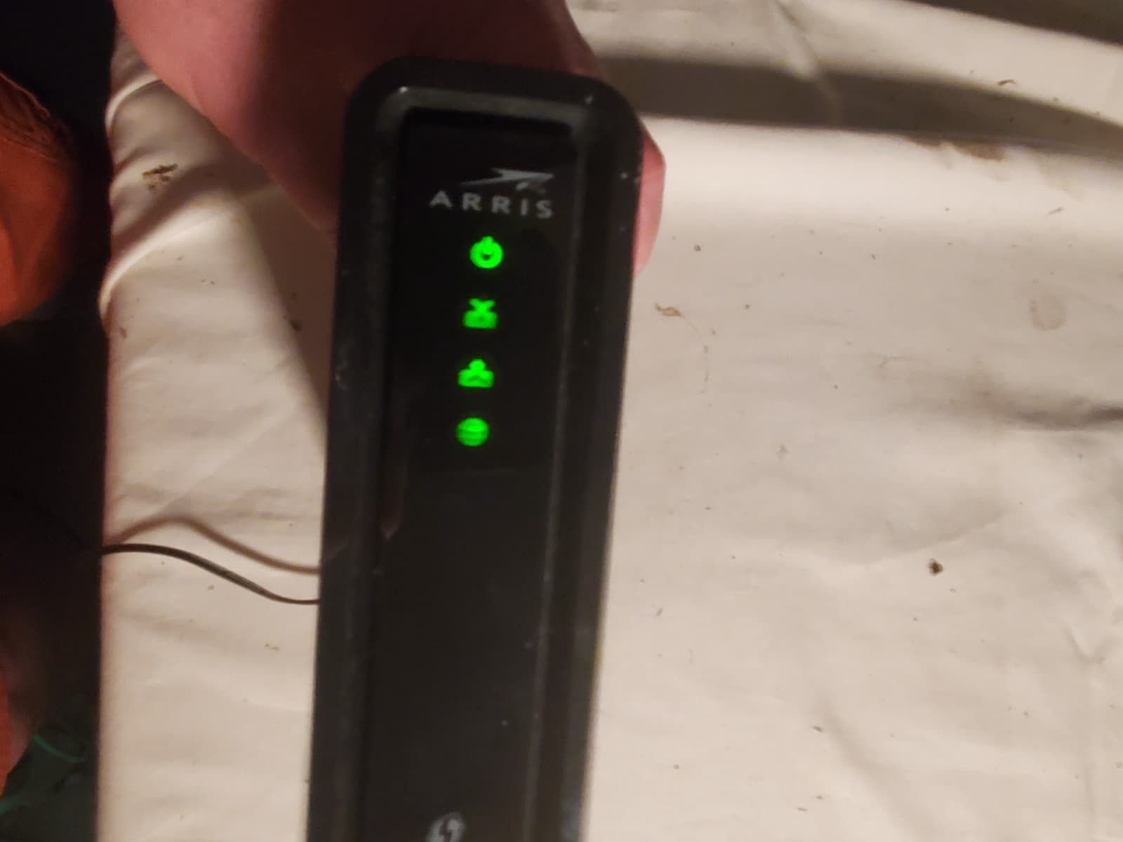 ARRIS SURFboard SBG 6580-G228 Cable Modem, Wi-Fi Router w/Charger an Coax cable - Thumbnail 3