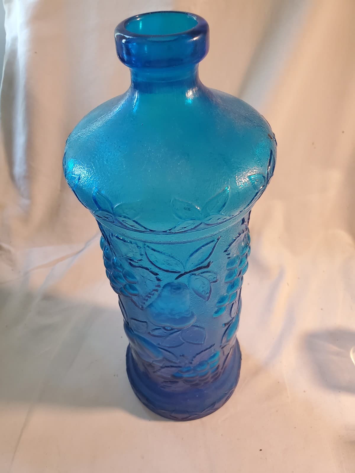 MCM Empoli Blue Glass Vase Bottle Grapes Pears Fruit Pattern Made in Italy 15" - Thumbnail 2