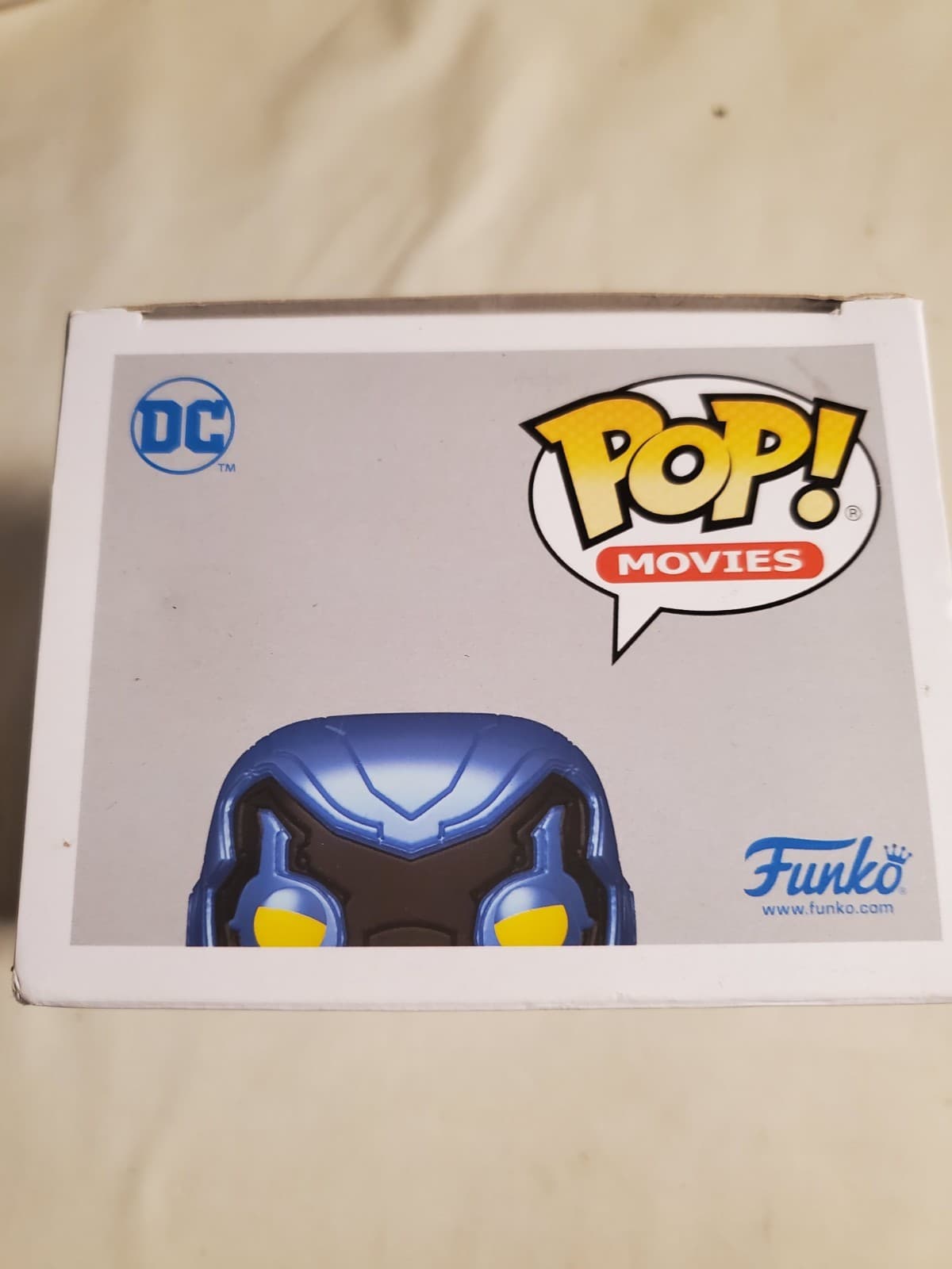 Funko Pop! Blue Beetle #1407 GITD Glow in the Dark Target Exclusive NEW - Thumbnail 4