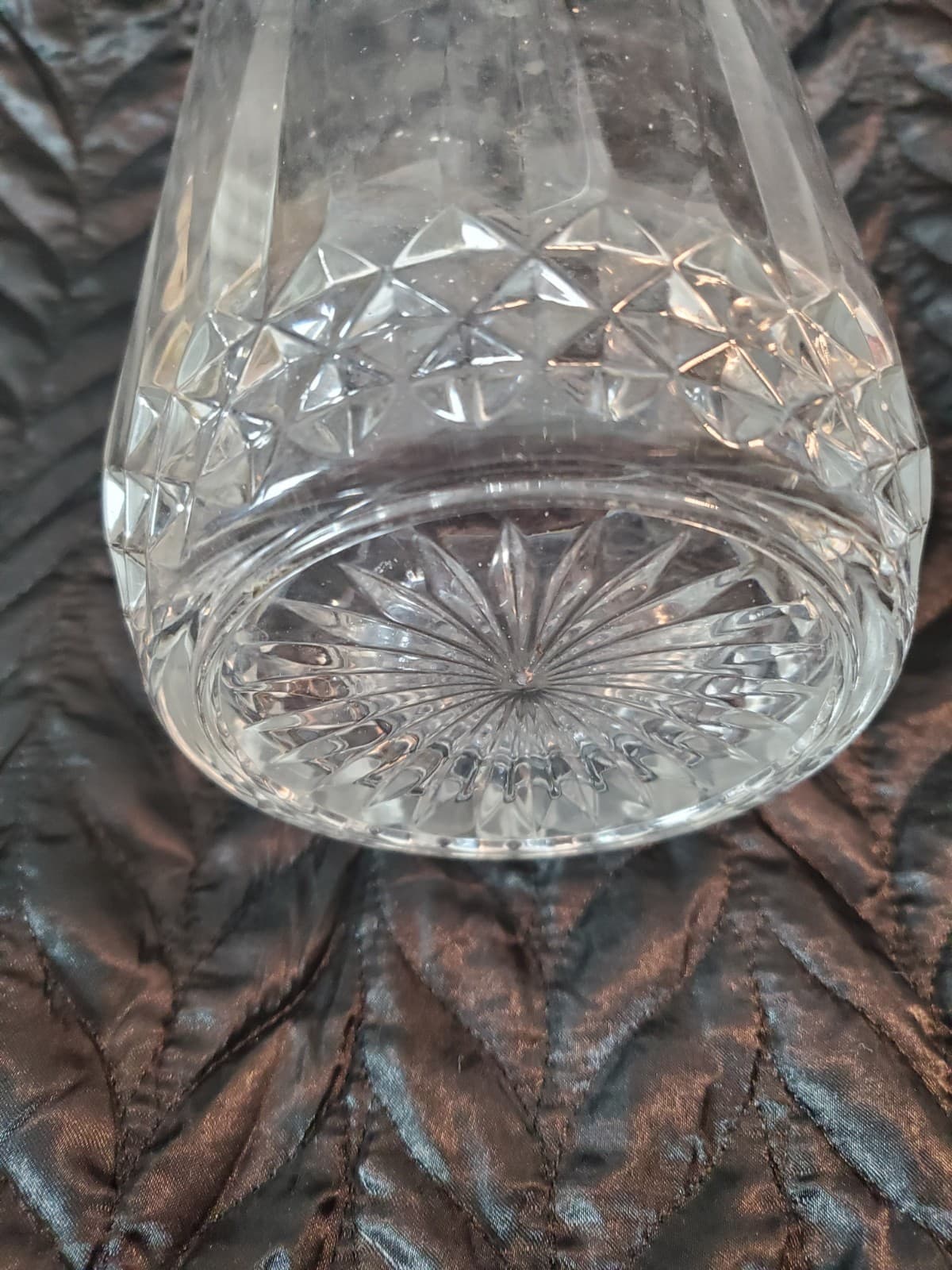 24% Lead Crystal Vase Made in USA Heavy Cut Glass Vase 6" Tall 3 lbs - Thumbnail 5