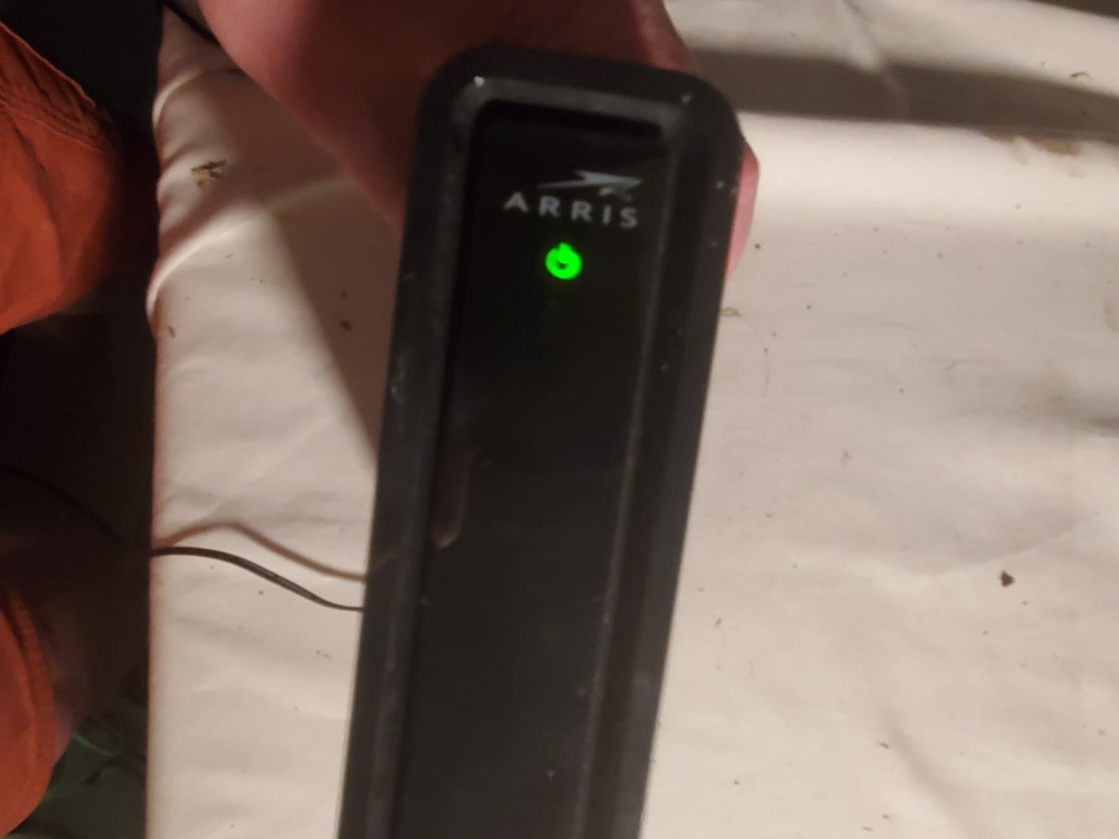 ARRIS SURFboard SBG 6580-G228 Cable Modem, Wi-Fi Router w/Charger an Coax cable - Thumbnail 4
