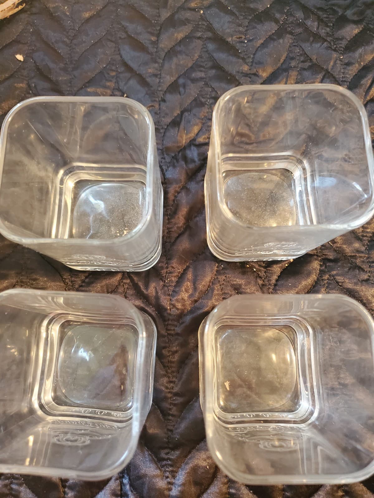 Crown Royal Limited Edition Year 2000 Set of 4 Embossed Whiskey Rocks Glasses - Thumbnail 4