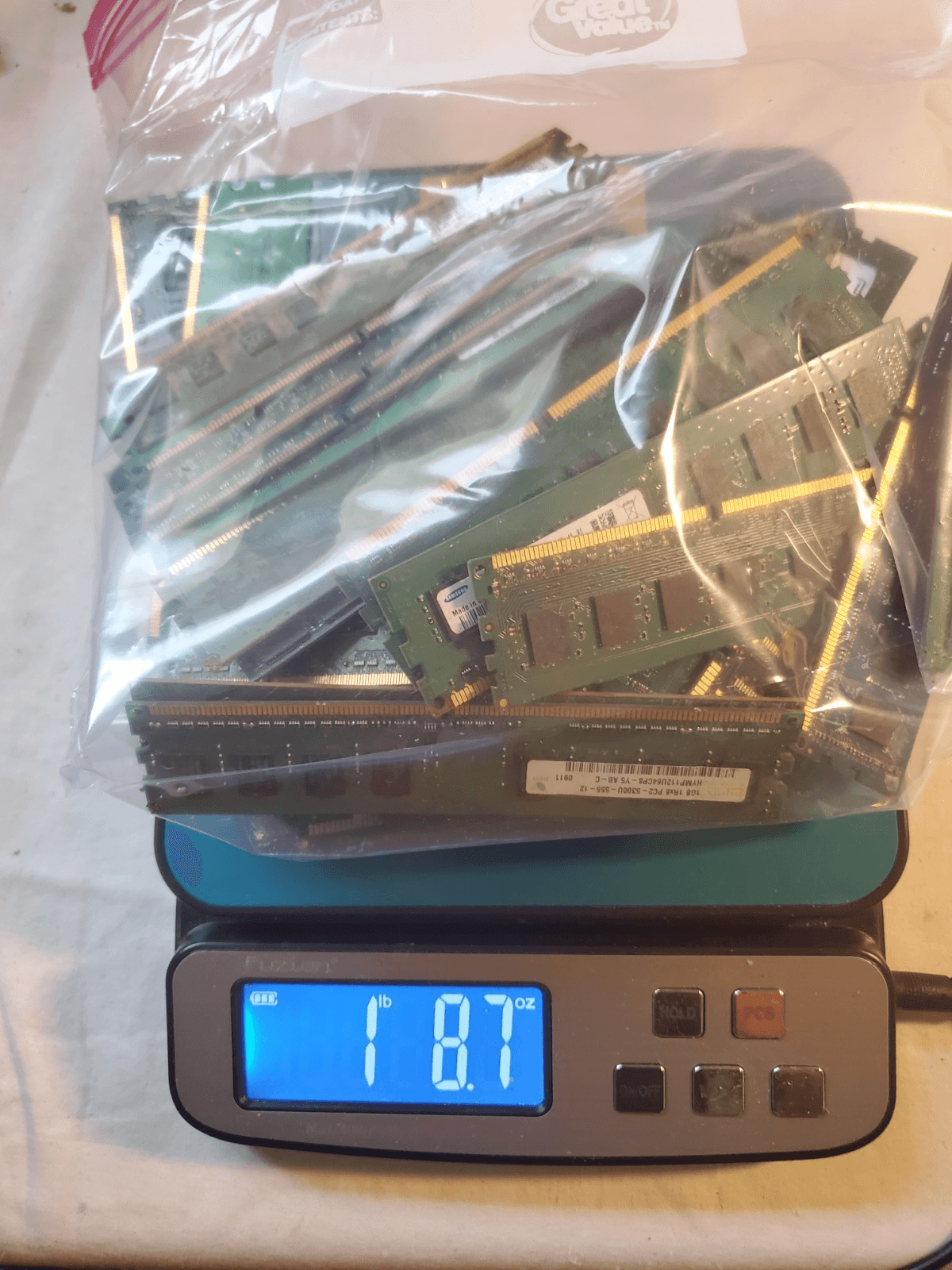 1.5 lbs Lot of RAM / MEMORY Mixed Lot for Scrap Gold Recovery - Thumbnail 2