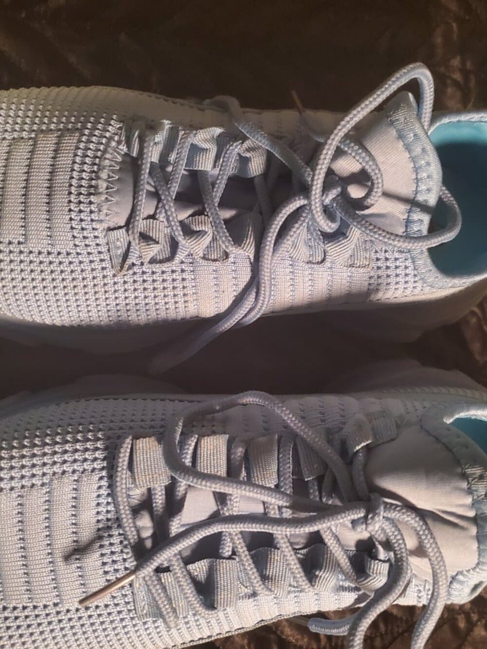 La Sheelah light blue athletic shoes - Women's Size 8 - Thumbnail 2