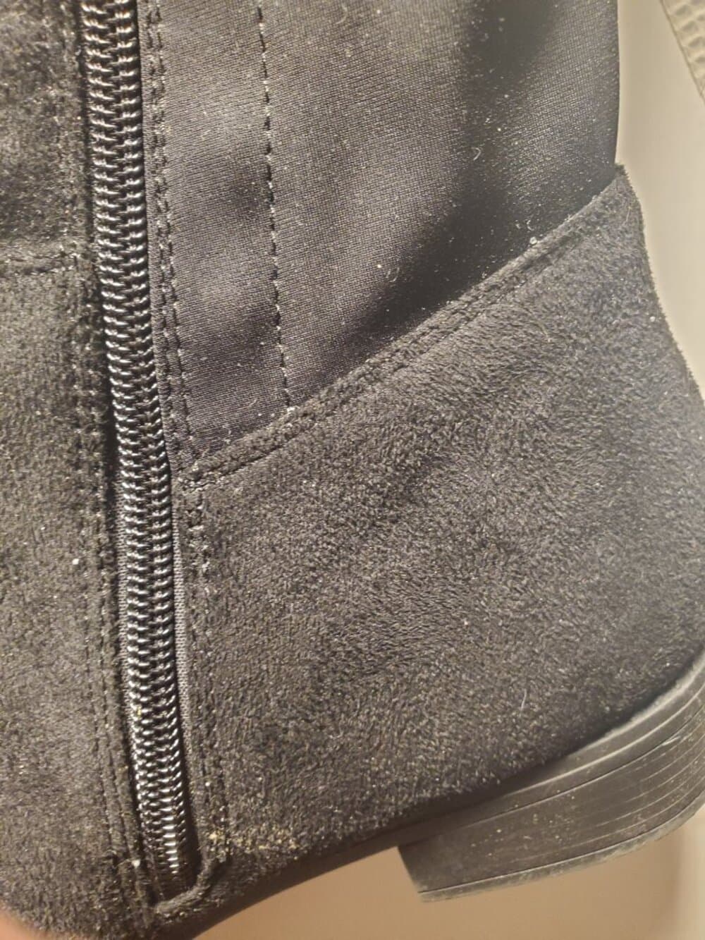 Women's Over-the-Knee / Thigh High Black Boots Size 9 Stretch Back Riding Style - Thumbnail 4