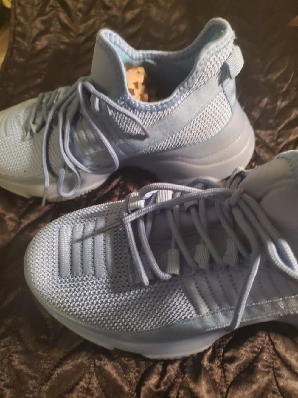 La Sheelah light blue athletic shoes - Women's Size 8 - Thumbnail 3