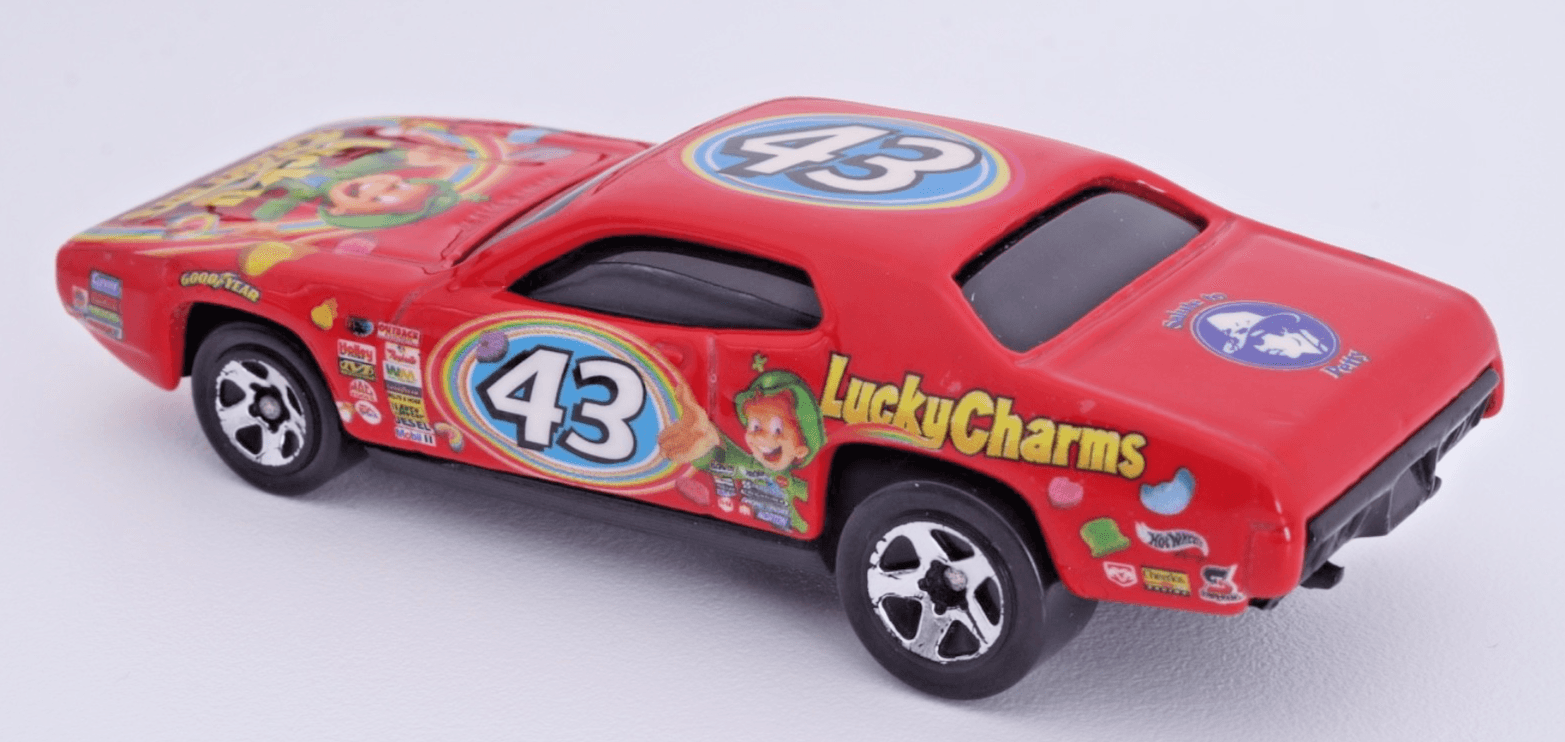 Hot Wheels ~ 1971 PLYMOUTH GTX ~ Richard Petty #43 Lucky Charms ~ 1:64 Diecast - Thumbnail 6