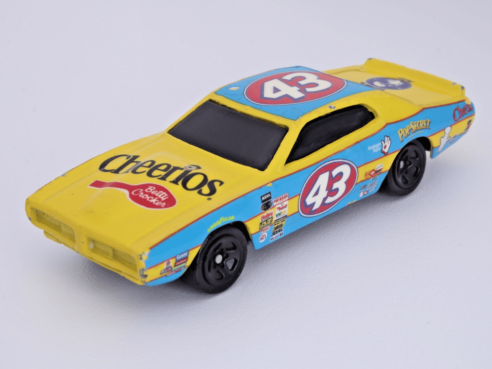 2004 Hot Wheels ~ Richard Petty 1974 DODGE CHARGER ~ #43 Cheerios Salute - Thumbnail 2