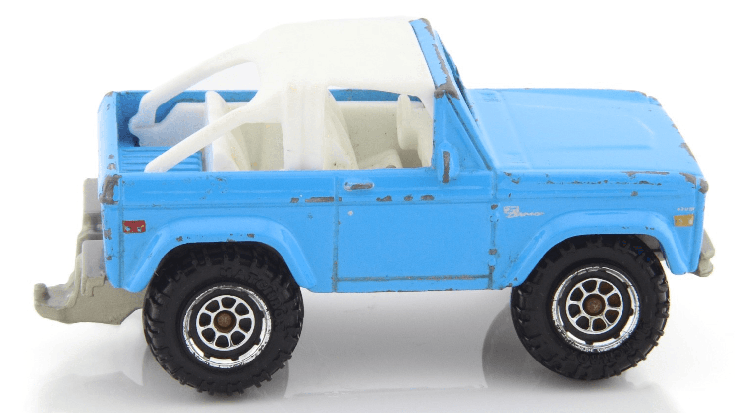 Matchbox ~Top Gun Maverick 5-Pack ~ 1972 FORD BRONCO 4x4 ~ Loose Diecast - Thumbnail 3
