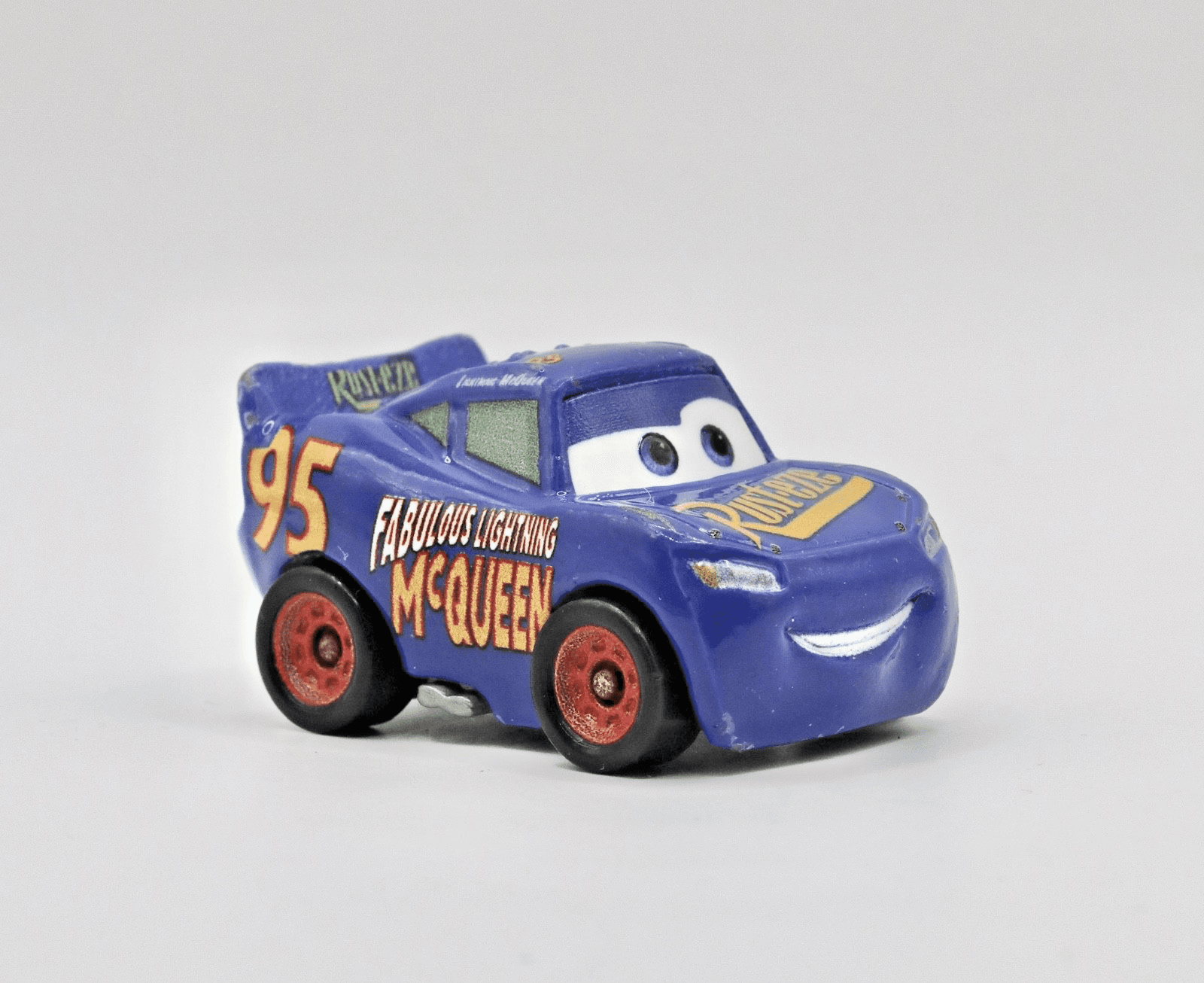 Disney Pixar Cars ~ Mini Racers ~ FABULOUS LIGHTNING MCQUEEN ~ 2023 Series 2 #17