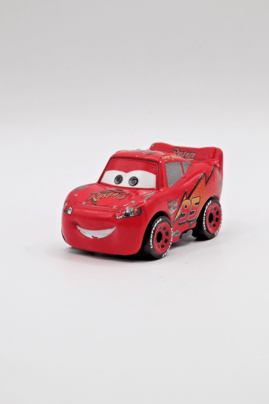 Disney Pixar Cars ~ Mini Racers ~ LIGHTNING MCQUEEN #95 Rust-eze 1:100 - Thumbnail 2