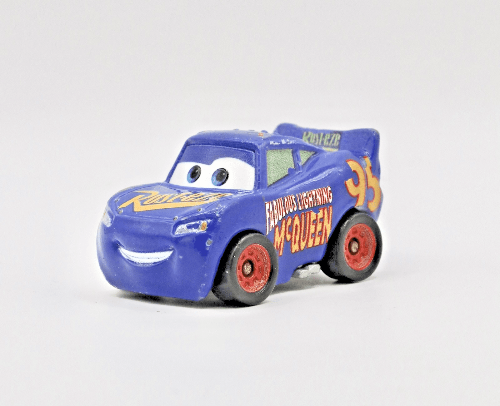 Disney Pixar Cars ~ Mini Racers ~ FABULOUS LIGHTNING MCQUEEN ~ 2023 Series 2 #17 - Thumbnail 2