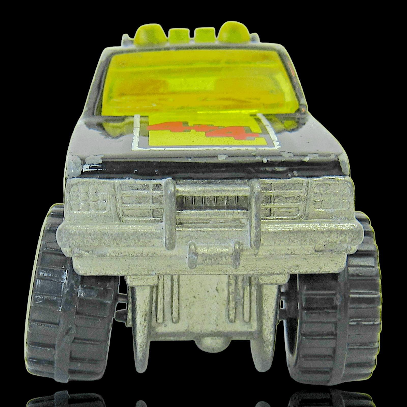 Hot Wheels 1983 CHEVY BLAZER 4x4 ~ VINTAGE ~ Black Yellow Doors Open 1:64 Truck - Thumbnail 3