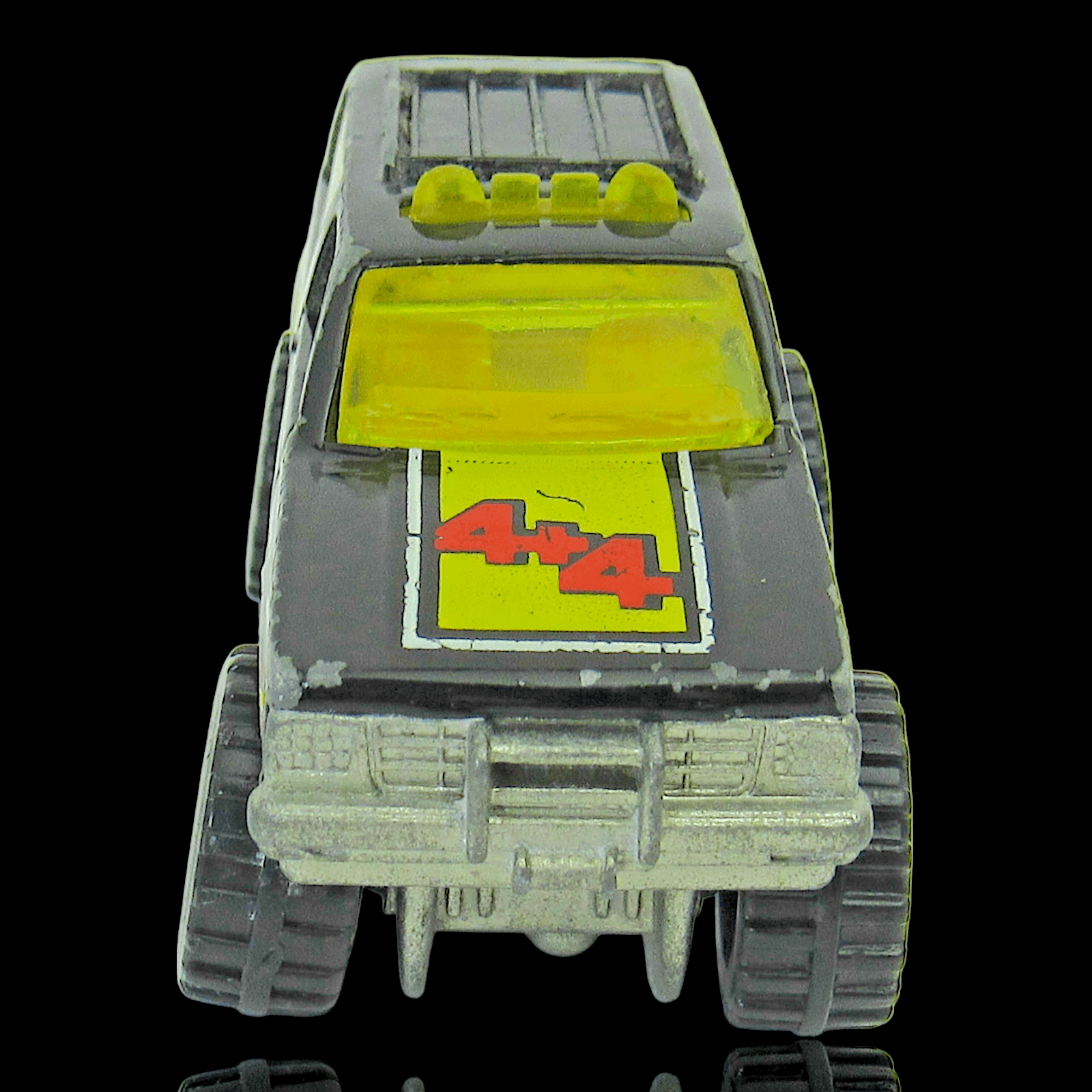 Hot Wheels 1983 CHEVY BLAZER 4x4 ~ VINTAGE ~ Black Yellow Doors Open 1:64 Truck - Thumbnail 4