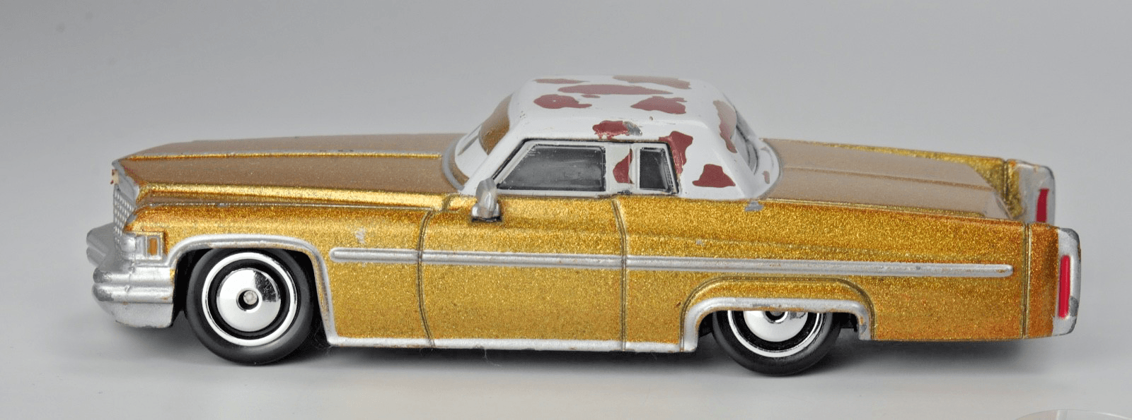 Disney Pixar Cars ~ TEX DINOCO ~ Gold 1975 Cadillac Coupe DeVille Diecast 1:55 - Thumbnail 3