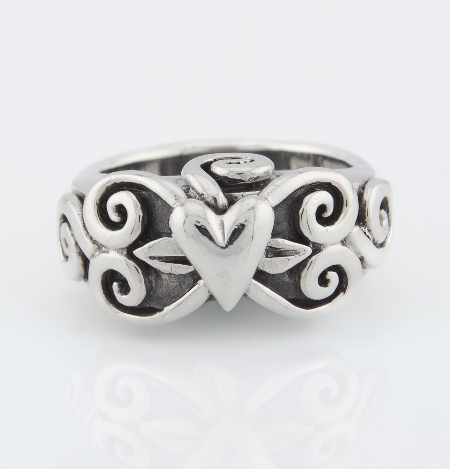 SWIRL HEART ARTIST MADE STERLING SILVER Size 6 1/2 - Thumbnail 2