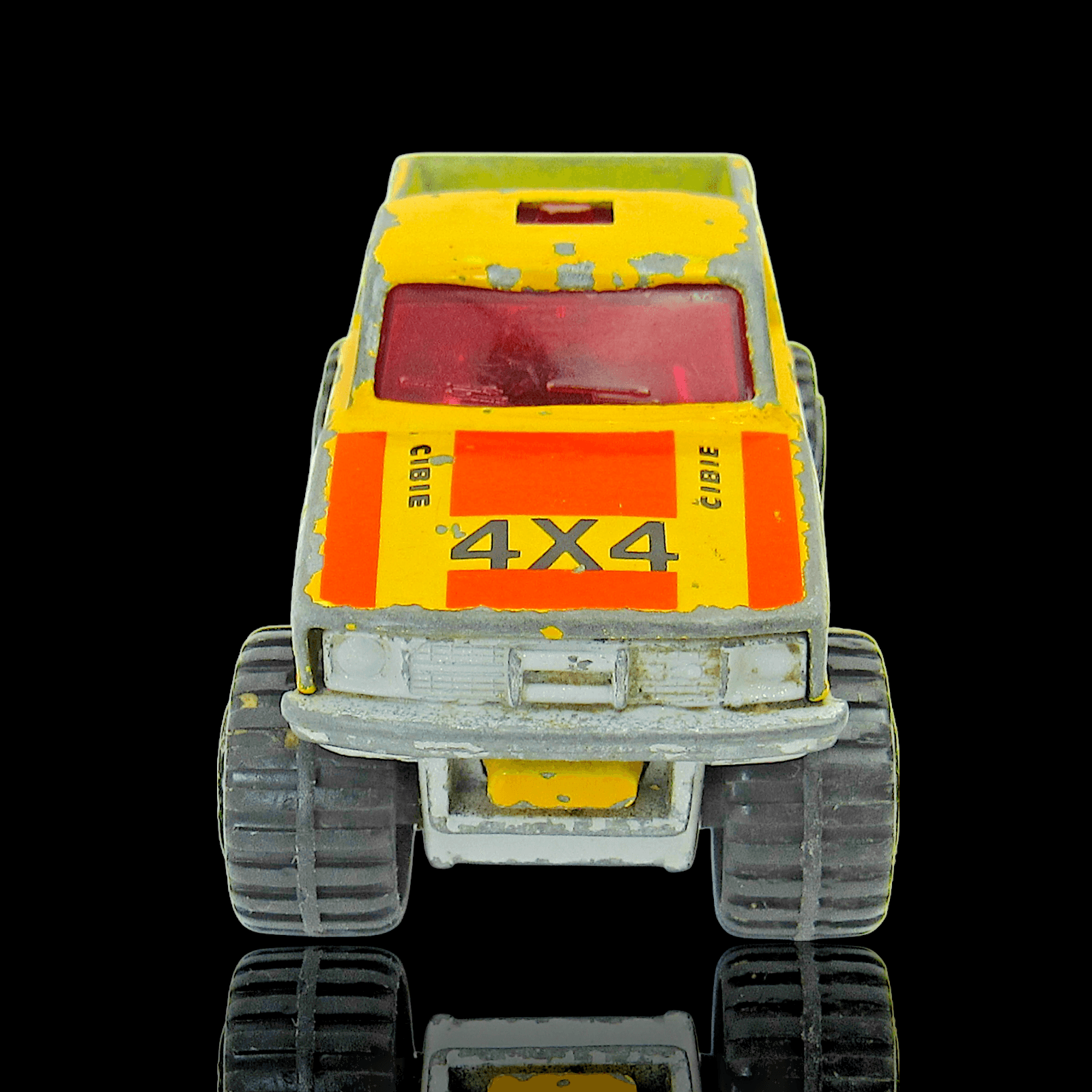 Matchbox 1981 4x4 Pickup ~ #24 ~ Yellow ~ Goodyear Bilstein 1/64 - Thumbnail 6