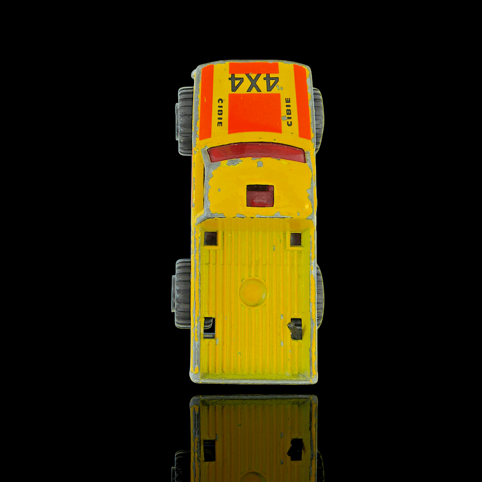 Matchbox 1981 4x4 Pickup ~ #24 ~ Yellow ~ Goodyear Bilstein 1/64 - Thumbnail 9
