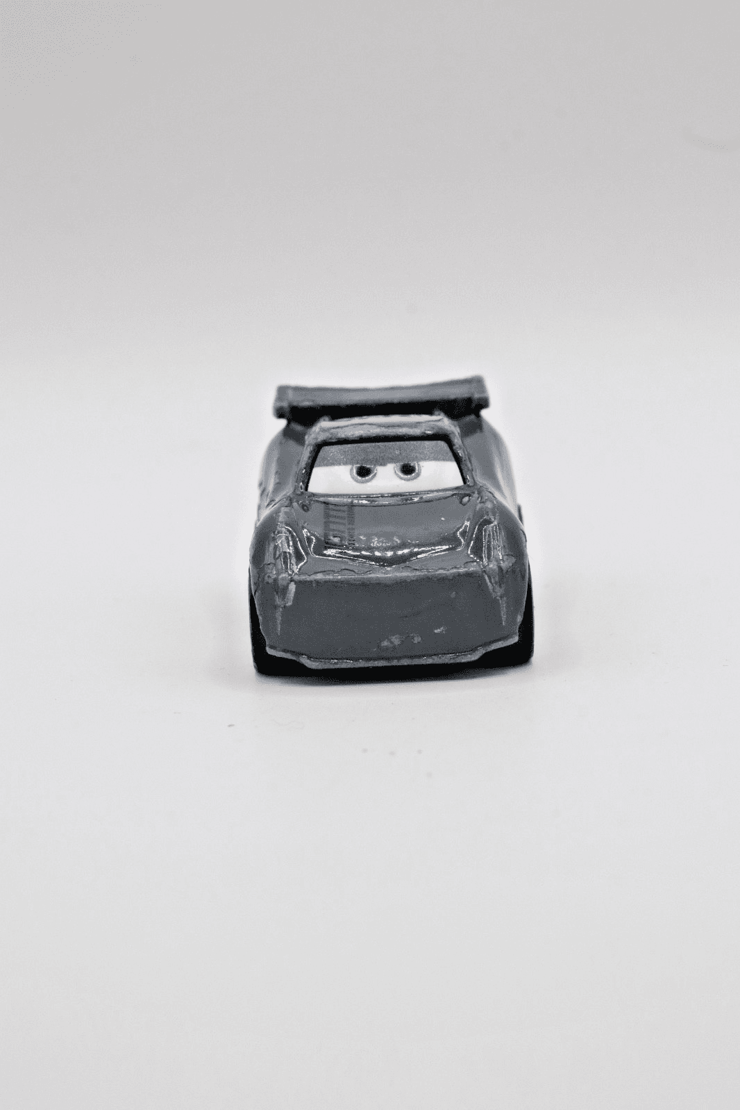 Disney Pixar Cars ~ Mini Racers ~ JACKSON STORM ~ Diecast 1:100 - Thumbnail 3
