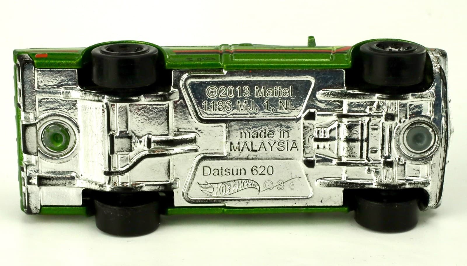 Hot Wheels ~ DATSUN 620 PICKUP TRUCK ~ Green ~ 1:64 ~ Diecast - Thumbnail 10
