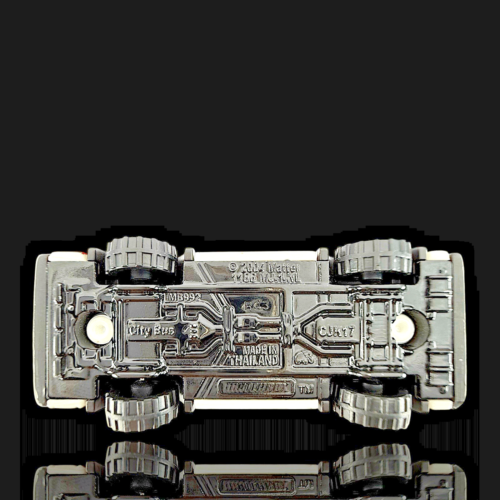 MATCHBOX 2004 MBX CITY TRANSIT POP ART BUS - Thumbnail 5