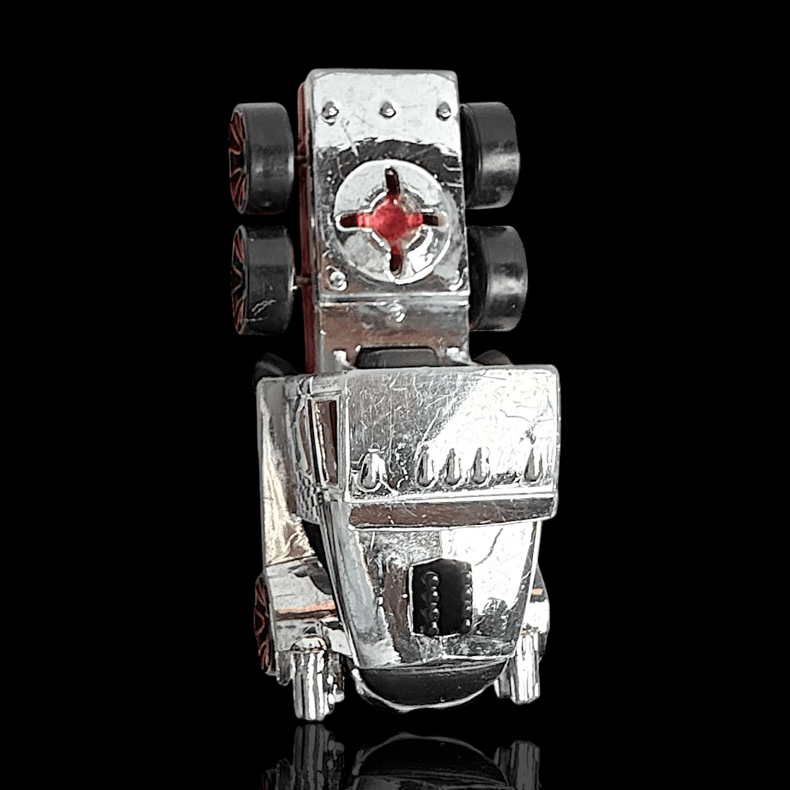 Hot Wheels 2012 TRACKIN' TRUCKS Speed Hauler ~ Silver Black Checkered Skull - Thumbnail 5