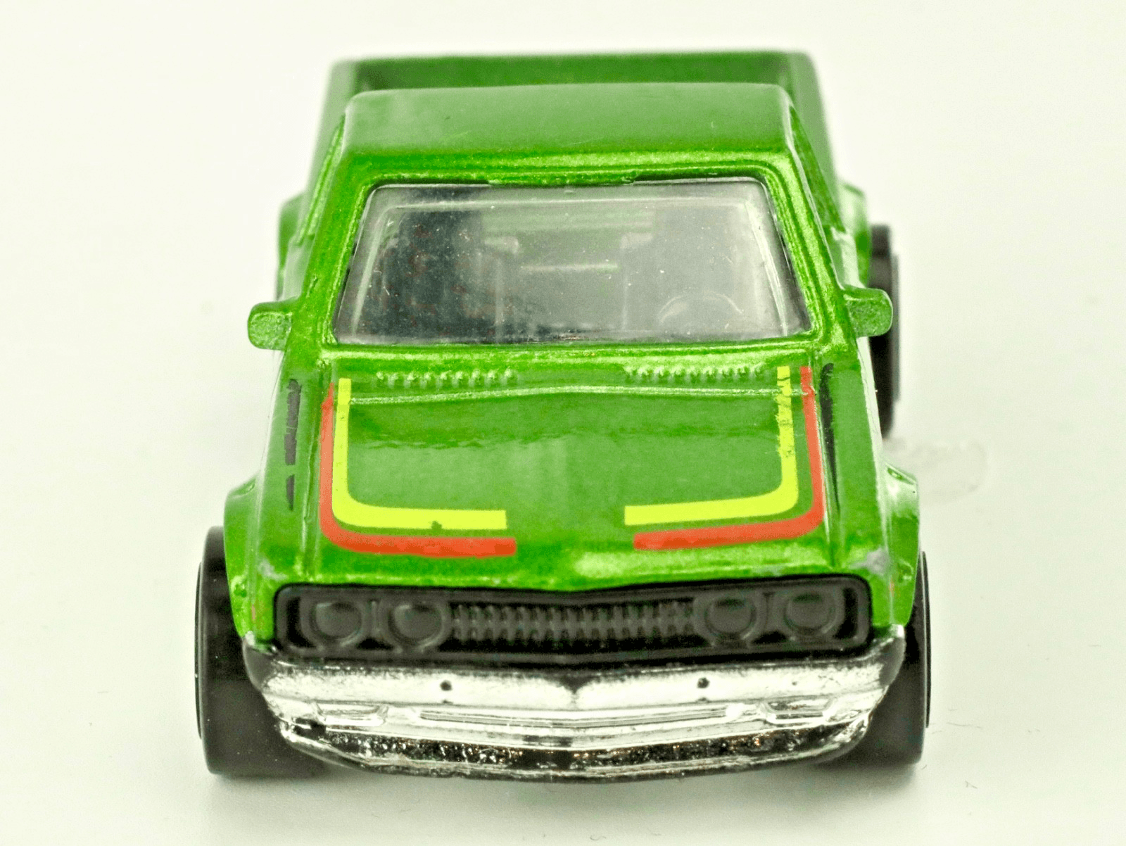 Hot Wheels ~ DATSUN 620 PICKUP TRUCK ~ Green ~ 1:64 ~ Diecast - Thumbnail 8