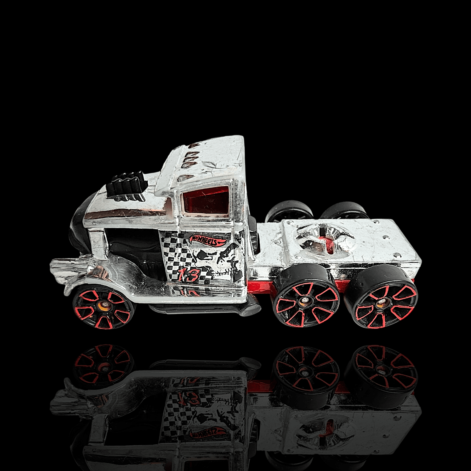 Hot Wheels 2012 TRACKIN' TRUCKS Speed Hauler ~ Silver Black Checkered Skull - Thumbnail 7