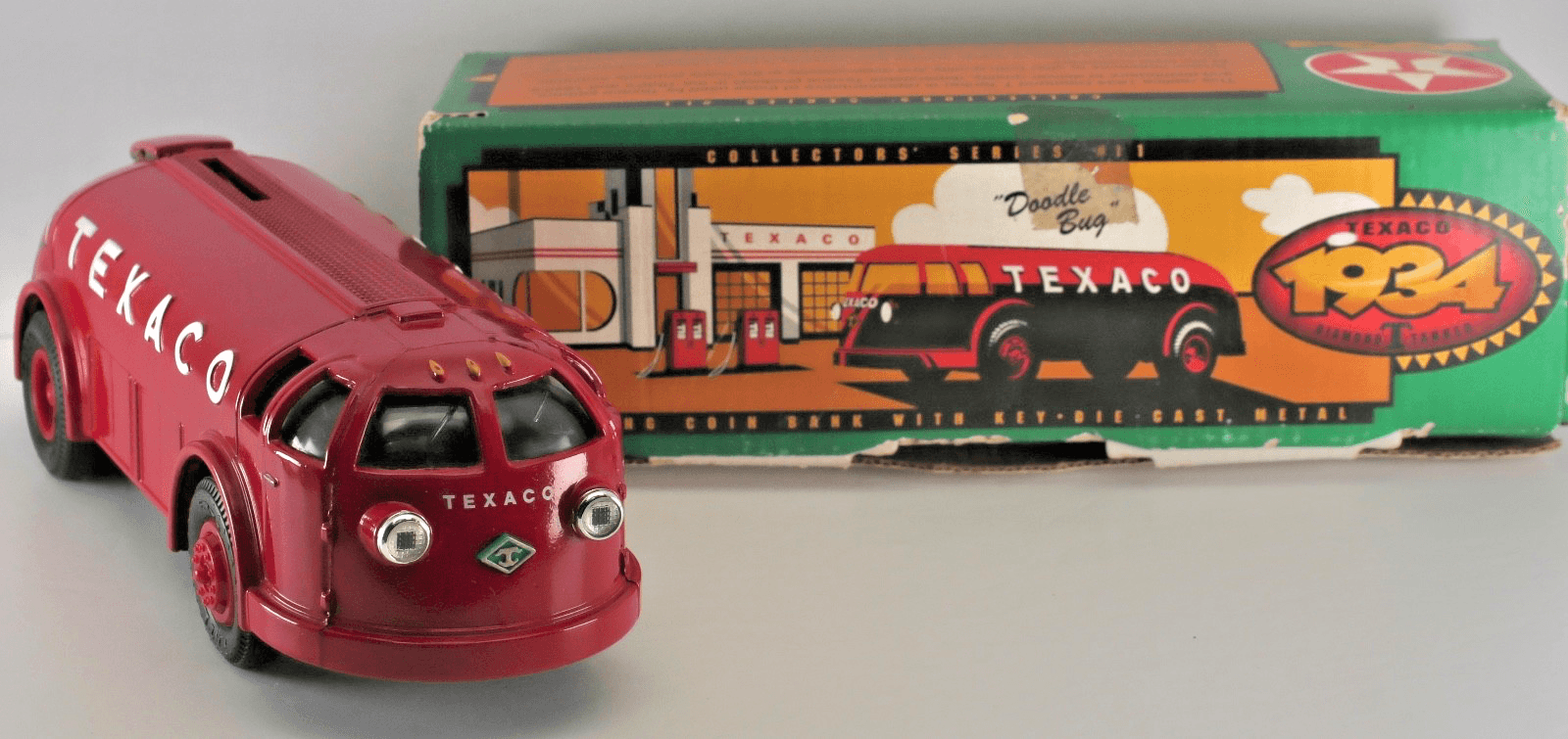 ERTL ~ TEXACO 1934 DIAMOND T TANKER ~ "DOODLE BUG" ~ Coin Bank - Thumbnail 8