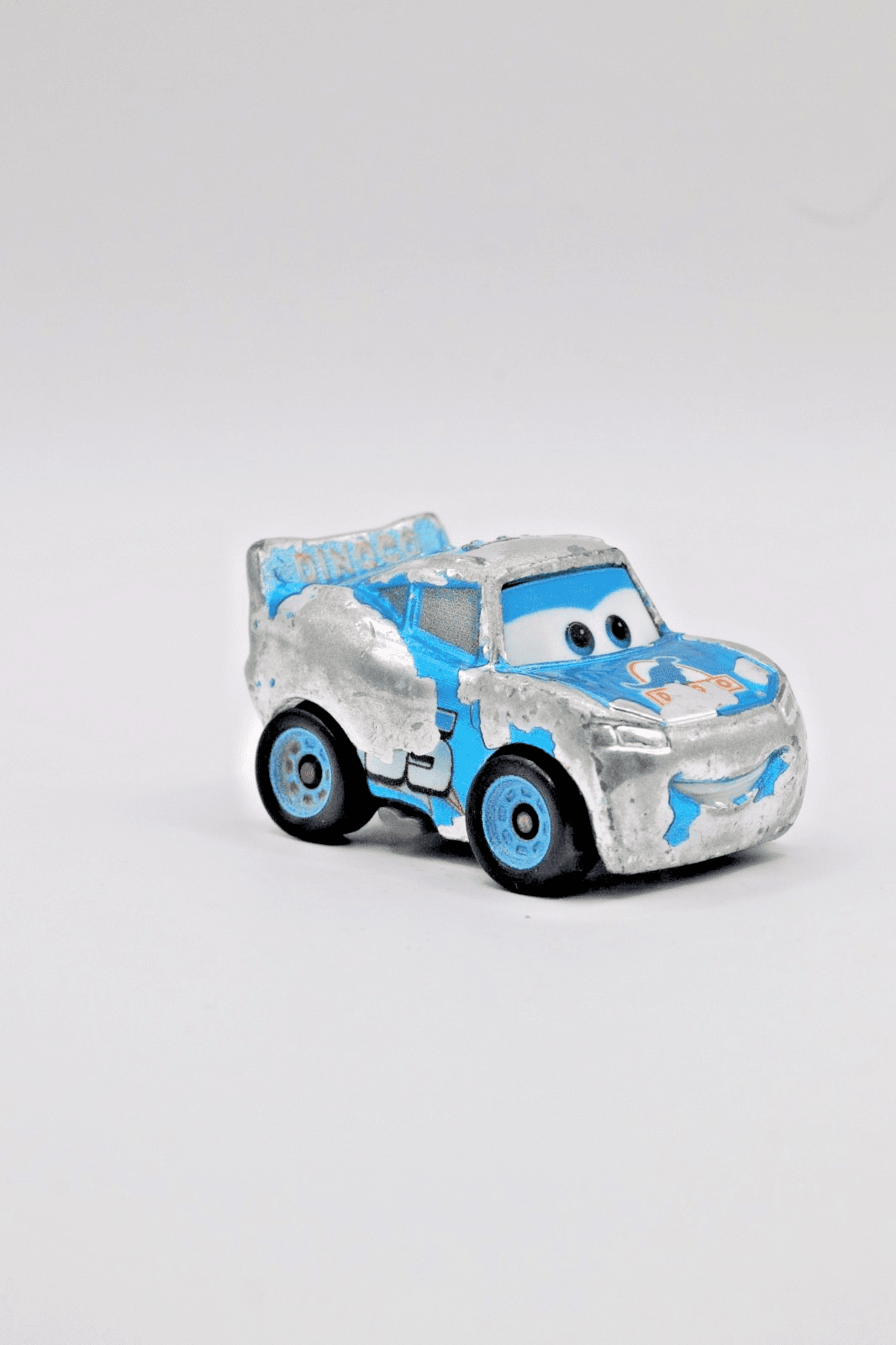 Disney Pixar Cars ~ Mini Racers ~ METALLIC DINOCO MCQUEEN ~ 1:100 Diecast