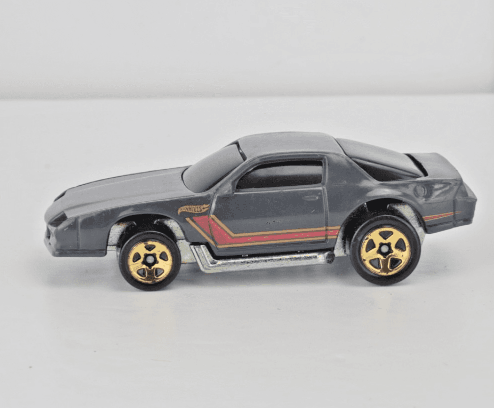 2013 Hot Wheels ~ CAMARO Z28 ~ Muscle Mania ~ 5 Pack Exclusive 1:64 - Thumbnail 4