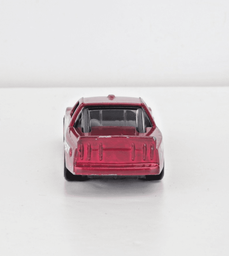 Hot Wheels ~ CIRCLE TRUCKER ~ Red #8 ~ 2023 HW City 5-Pack 1:64 - Thumbnail 7