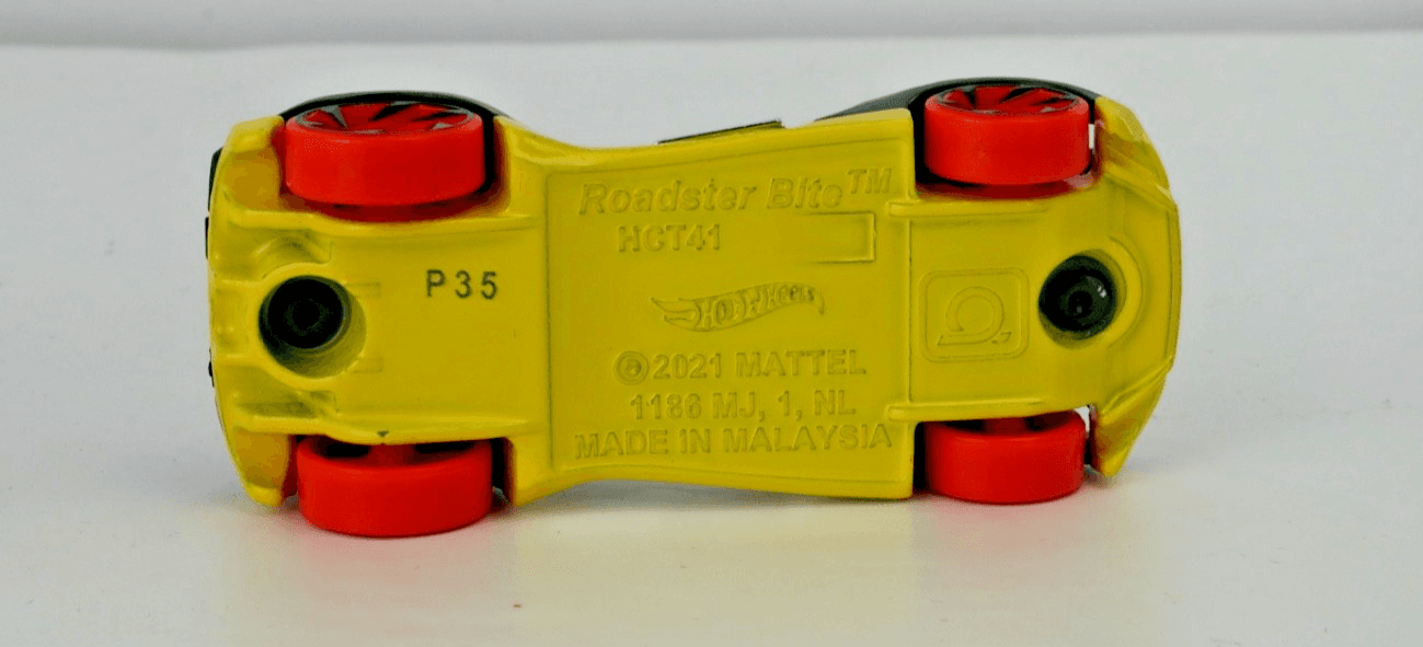 2022 Hot Wheels ~ ROADSTER BITE ~ Green / Yellow ~ HW Speed Team 1/5 ~ 22/250 - Thumbnail 10