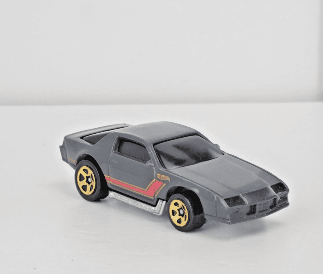 2013 Hot Wheels ~ CAMARO Z28 ~ Muscle Mania ~ 5 Pack Exclusive 1:64