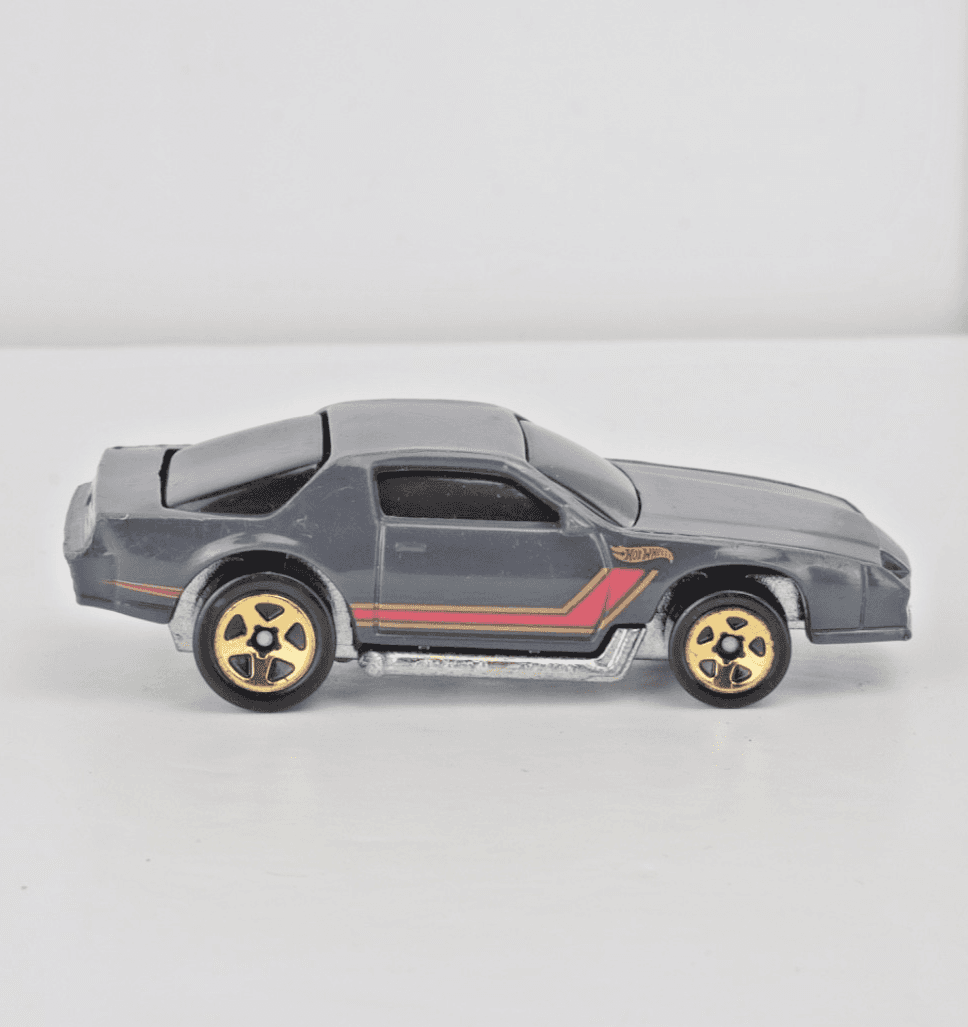 2013 Hot Wheels ~ CAMARO Z28 ~ Muscle Mania ~ 5 Pack Exclusive 1:64 - Thumbnail 3