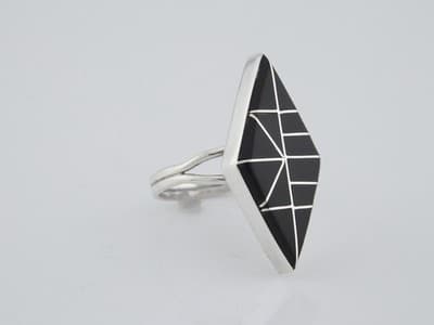 Sterling Silver Onyx With Silver Inlay Geometric Lines Ring Size 7.25 - Thumbnail 3