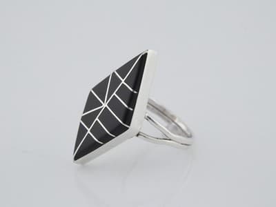 Sterling Silver Onyx With Silver Inlay Geometric Lines Ring Size 7.25 - Thumbnail 2