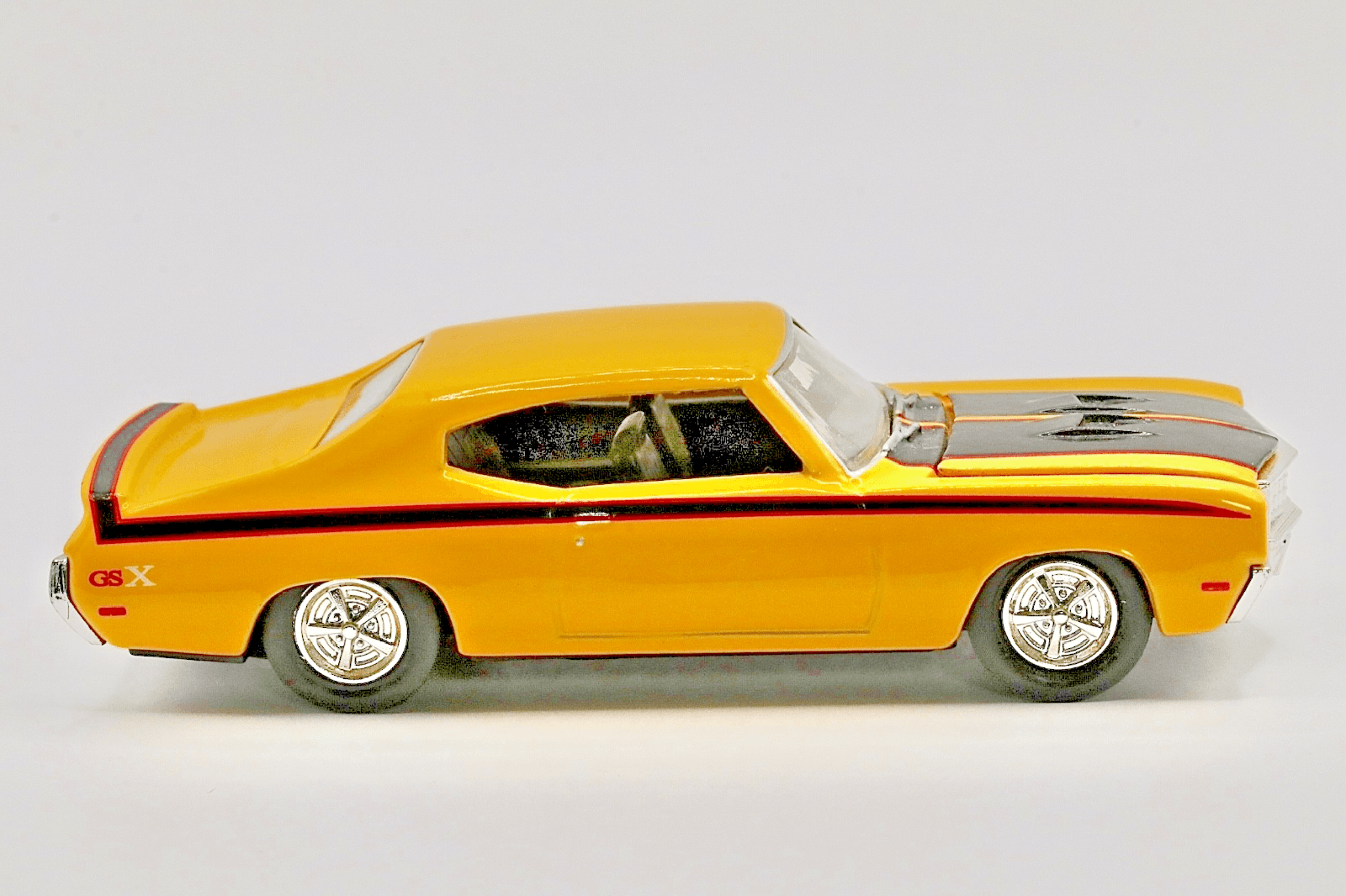 ERTL/Racing Champions ~ 1970 BUICK GSX ~ Yelow Black Stripes 1:64 Dieca - Thumbnail 3