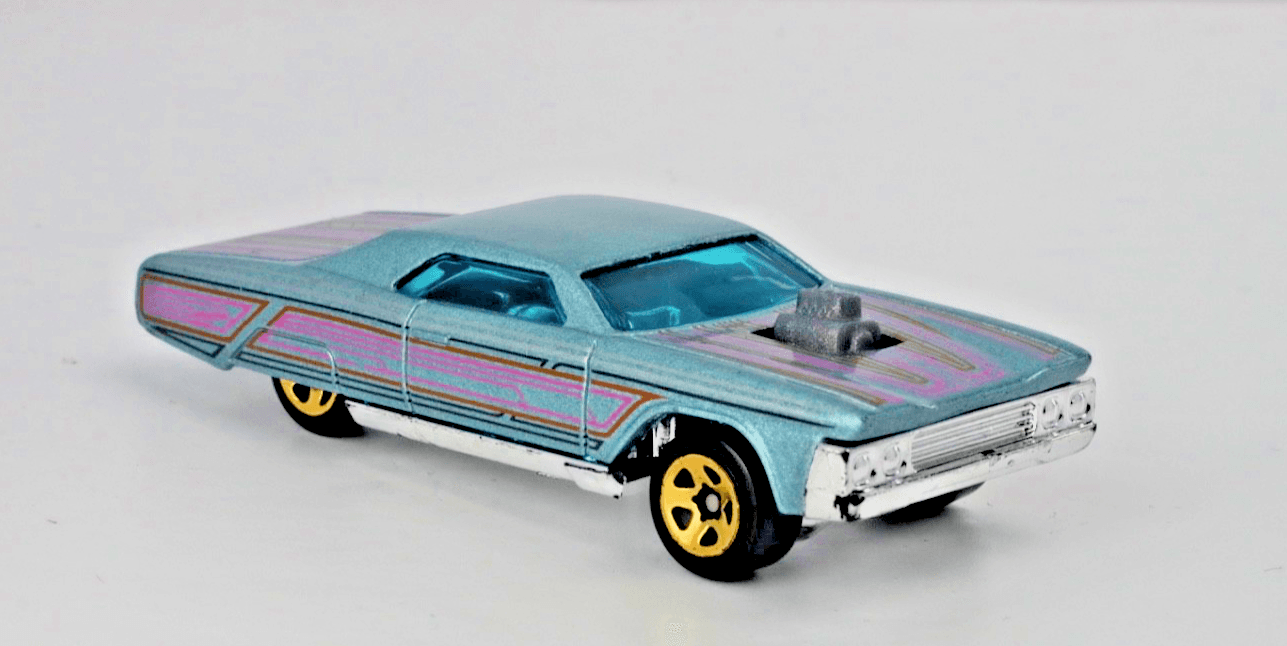 2022 Hot Wheels ~ LAYIN' LOWRIDER ~ Collector # 128/250 - Experimotors 7/10