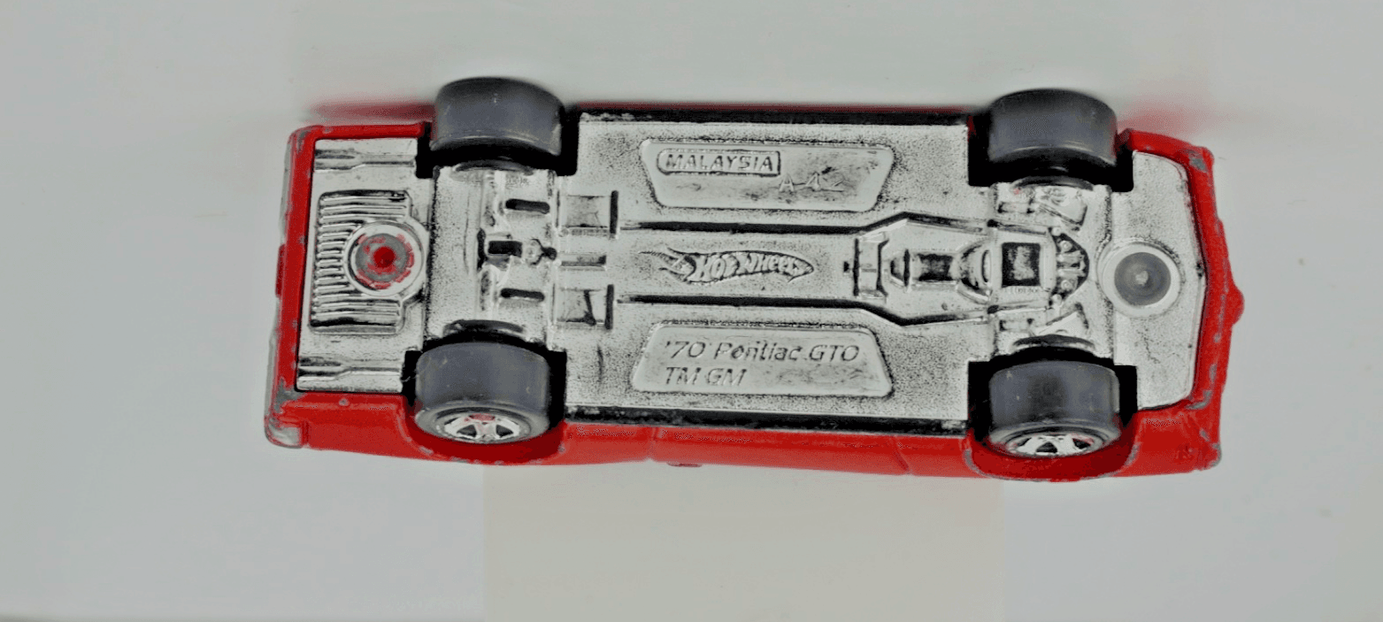 2008 Hot Wheels 1970 GTO CONVERTIBLE ~ Red 1:64 Diecast - Thumbnail 10