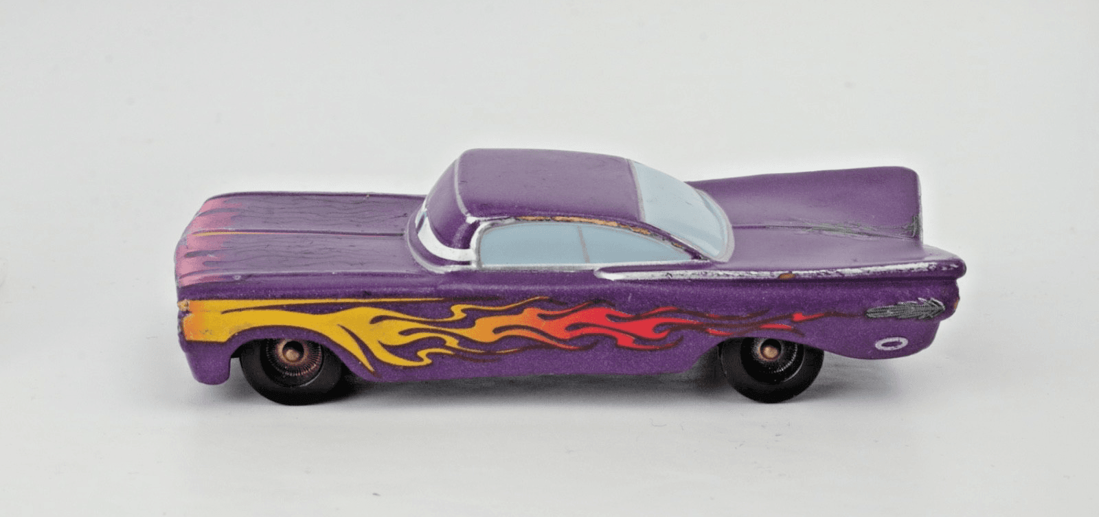 Disney Pixar Cars ~ PURPLE RAMONE ~ 1959 Chevy Impala ~ Plastic 1:55 - Thumbnail 4