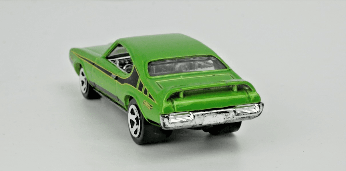 2013 Hot Wheels ~ 1969 PONTIAC GTO ~ "The Judge" ~ Muscle Mania Green 1:64 - Thumbnail 5