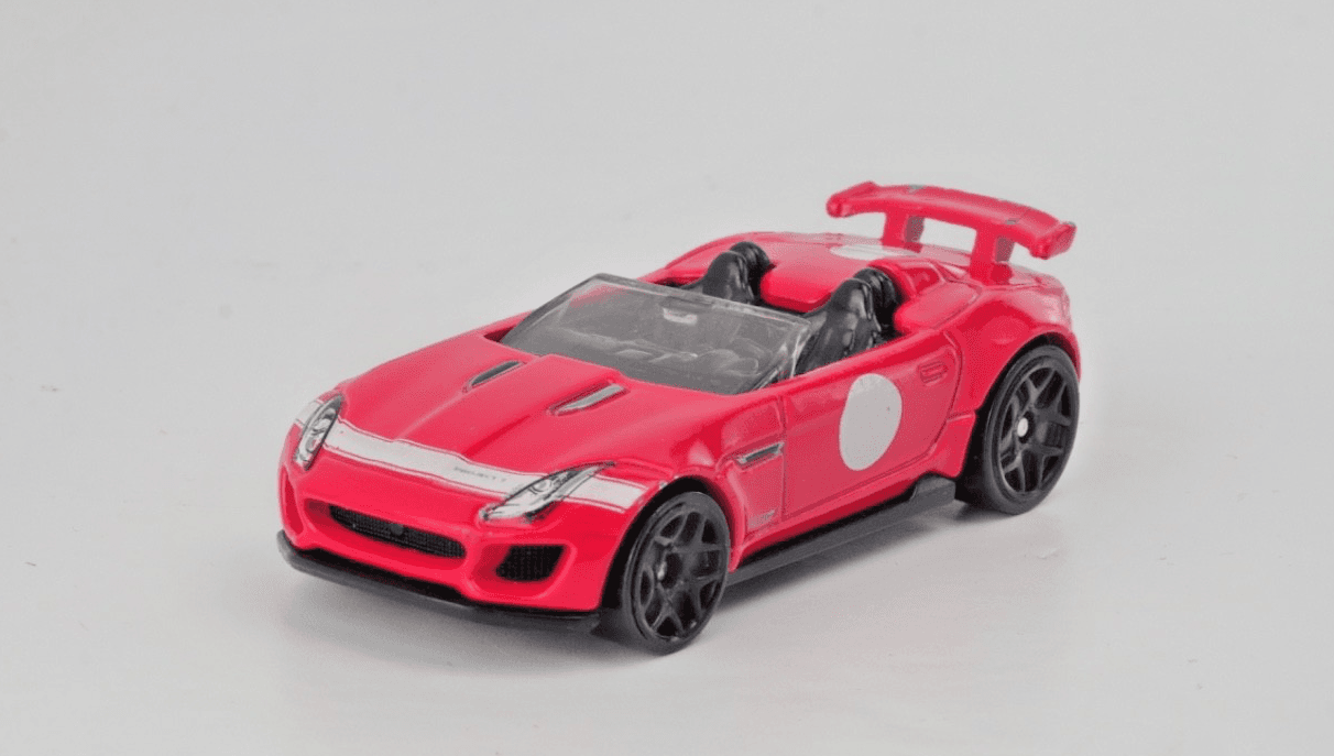Hot Wheels ~ 2015 JAGUAR F-TYPE Project 7 ~ HW Showroom 1/10 ~ 1:64 Diecast Car - Thumbnail 2